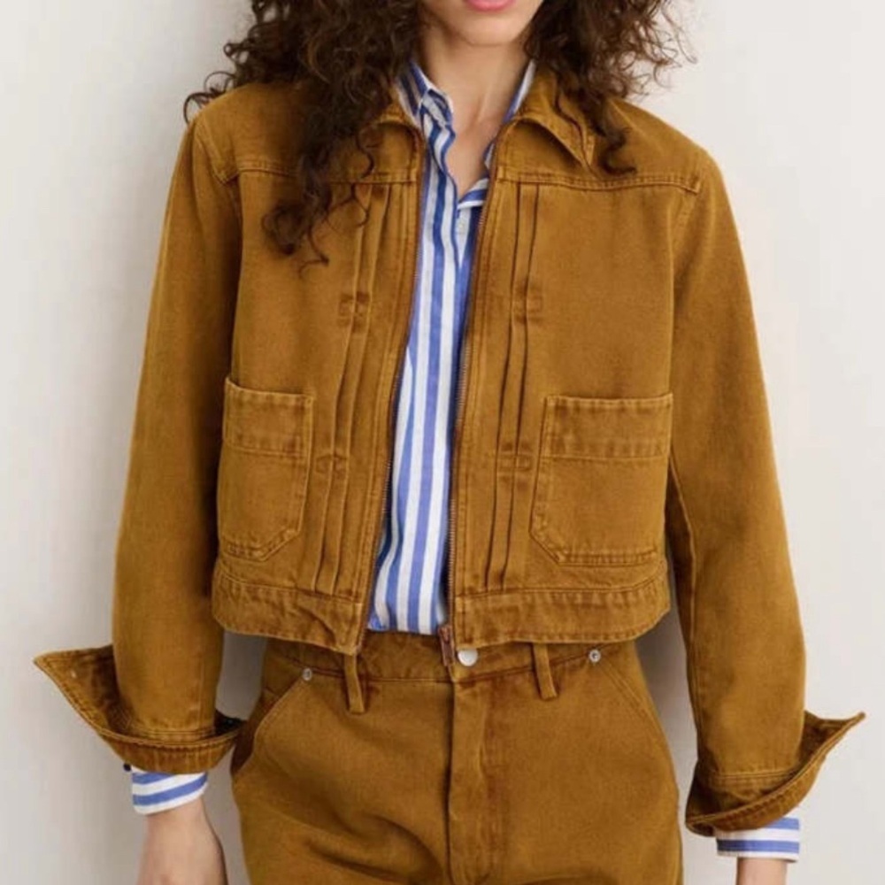 Never worn Alex Mill cropped jacket! Very comfortable and easy to wear.